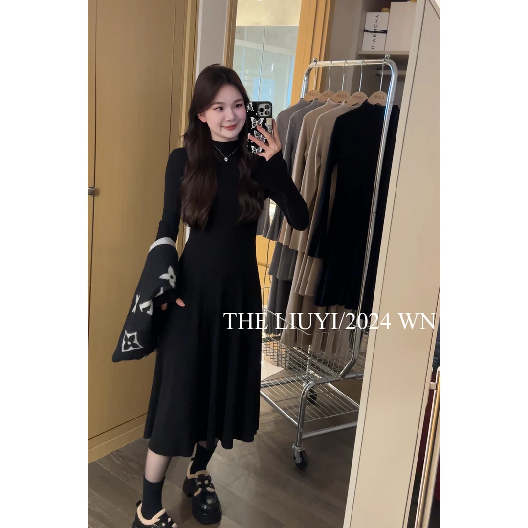【LIUYI】冬日女友长裙～加绒半高领显瘦连衣裙411307