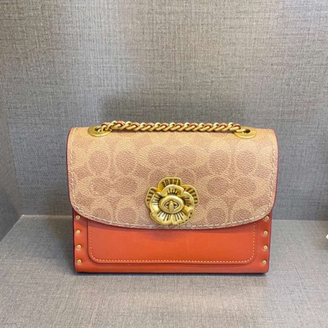95新 COACH/蔻驰 95新蔻驰18山茶花
