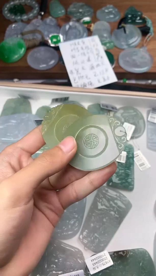 【闪购商品】定制翡翠未镶嵌A毛货不退不换
