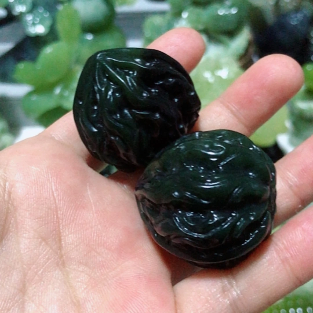 【闪购商品】蛇纹石玉把件未镶嵌玄**虎