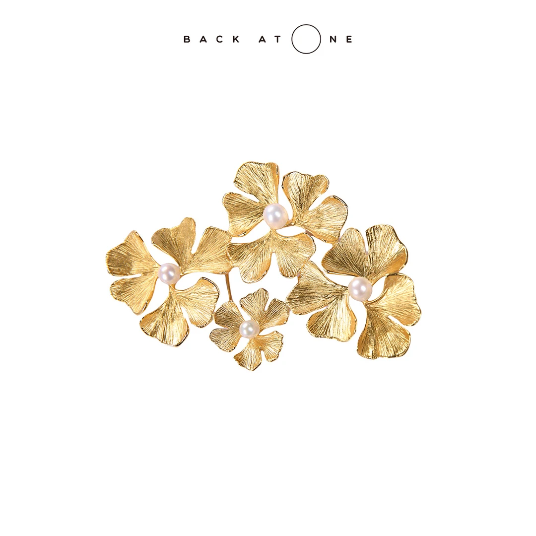 铜胸针 BackAtOne“金杏流光”时尚百搭立体花朵胸针 BES-3CO126B-K