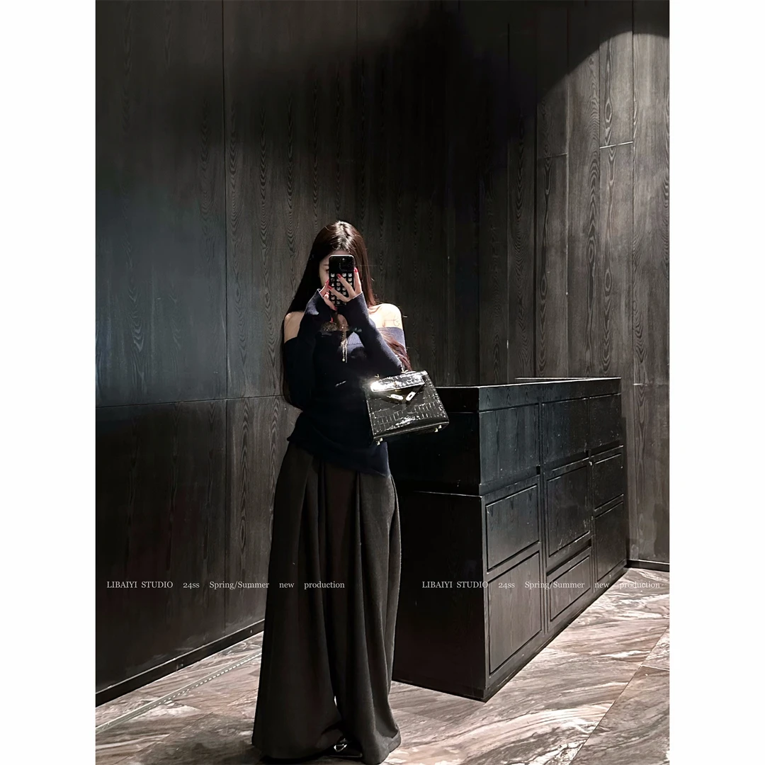 LIBAIYI  松弛主义/秋季时尚一字肩针织上衣+休闲长裤套装1299