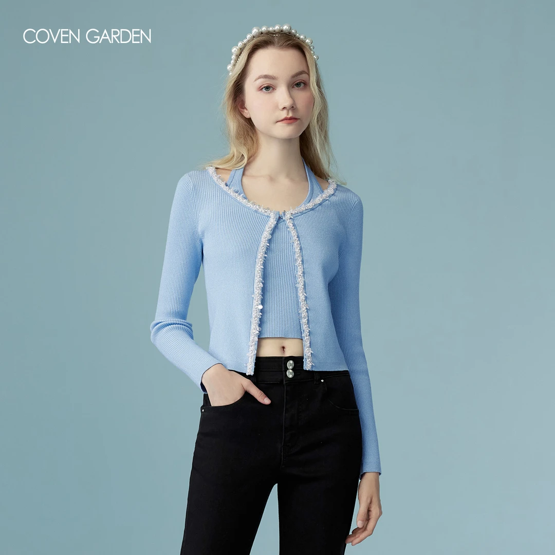 哥文花园纯欲风毛呢挂脖针织衫CLA1035050