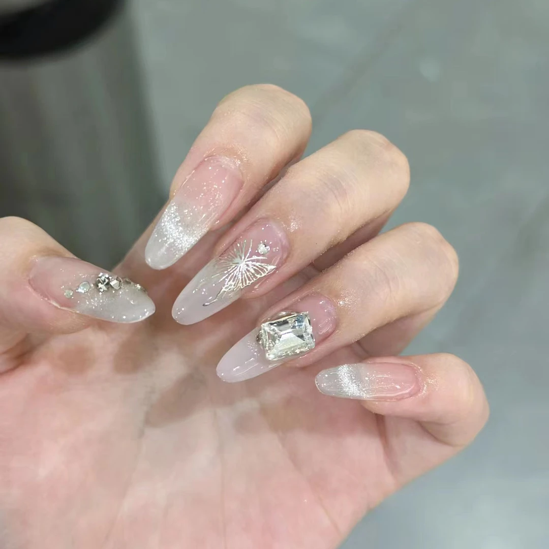 纯手工美甲穿戴甲指甲贴猫眼法式渐变银色蝴蝶爆闪方钻温柔裸色系