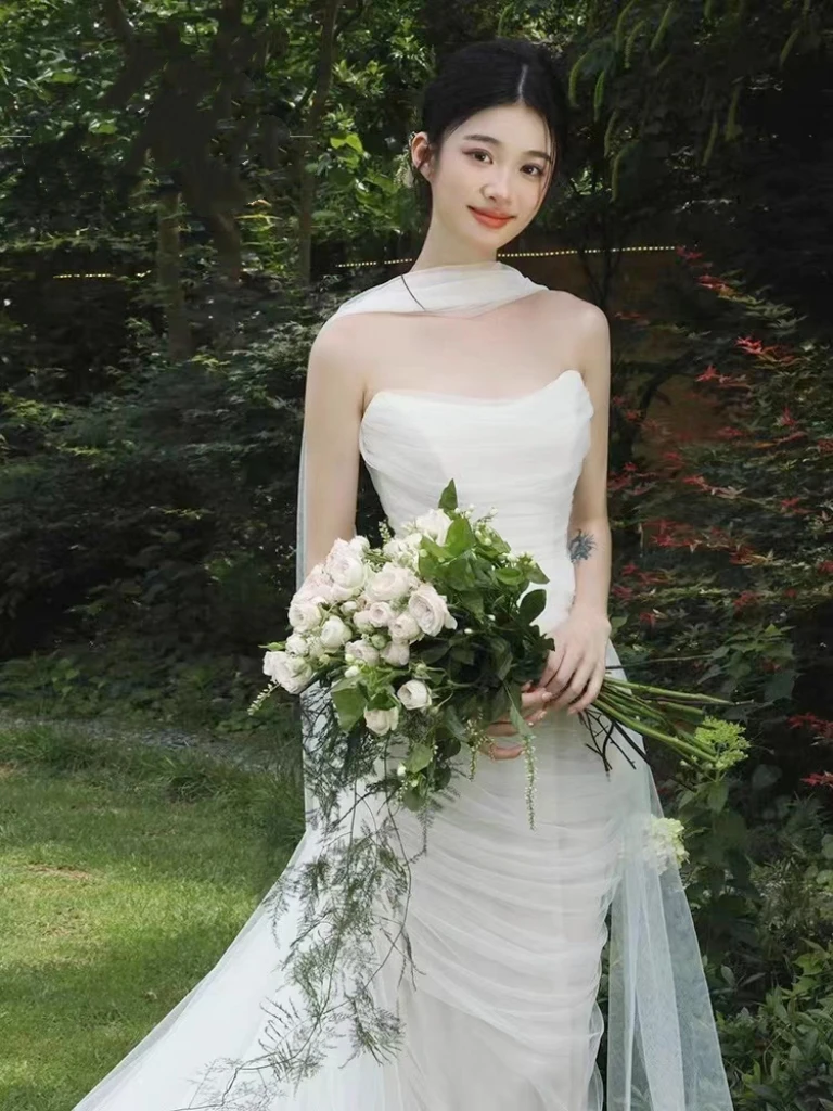 白色新娘肩纱发饰