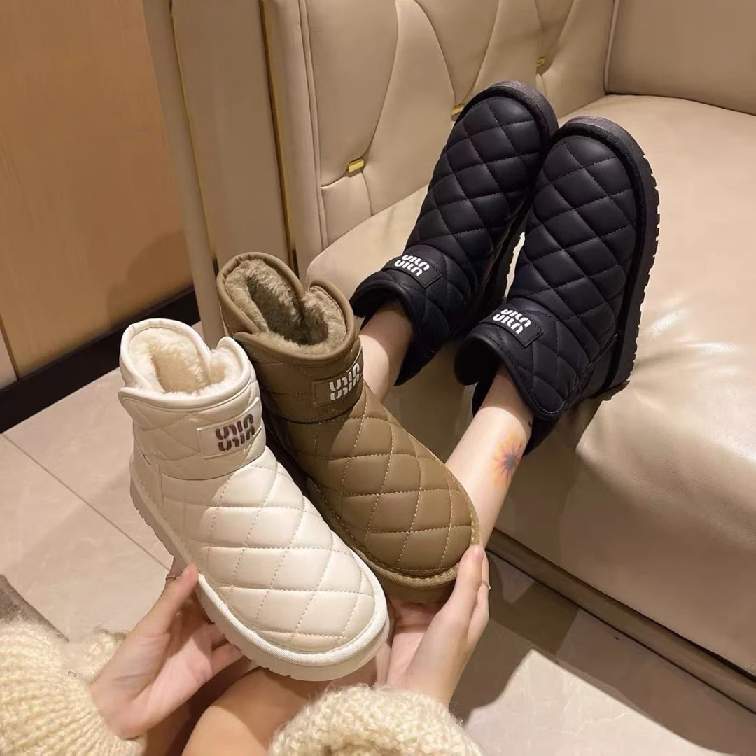 50246平底雪地靴加绒加厚保暖冬季款短靴舒适软底毛毛女鞋