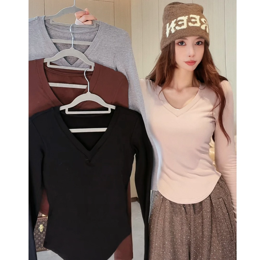 婉君【韩漫身材2.0】秋冬磨毛垫肩上衣显瘦v领T恤LWJ23C3T1173