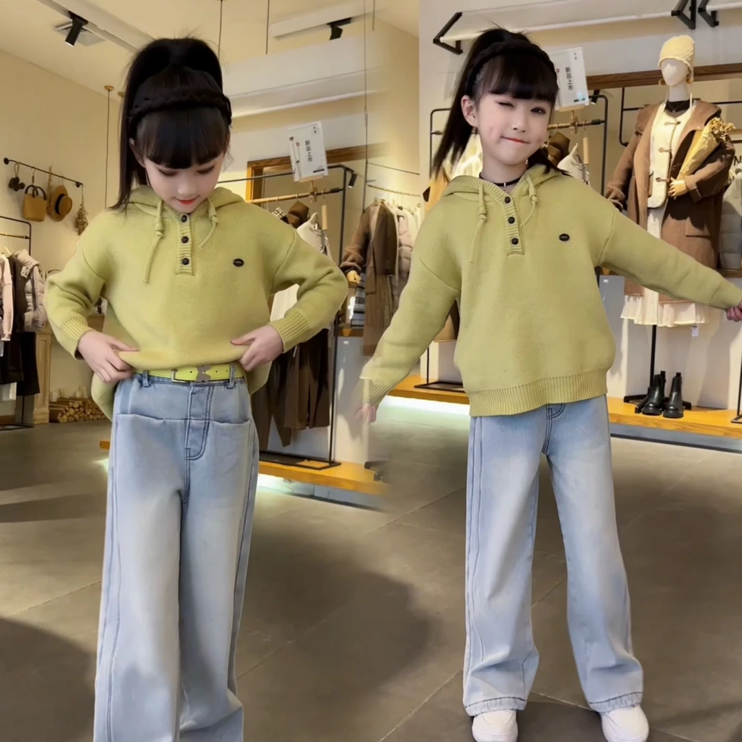 女童秋冬季简约加厚毛衣网红新款纯色针织衫儿童加绒牛仔裤套装