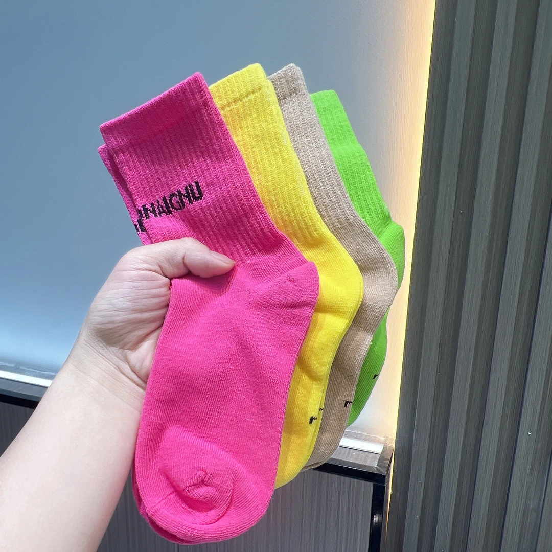 儿童糖果色中筒袜子