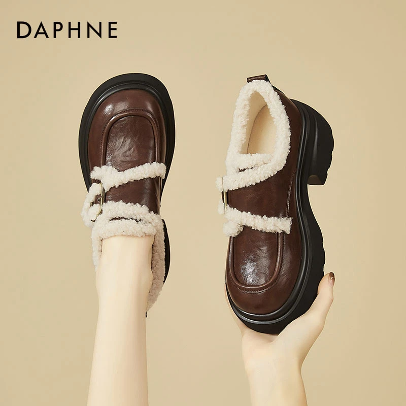 达芙妮厚底乐福鞋女2024新款冬季增高软底小皮鞋加绒保暖毛毛棉鞋