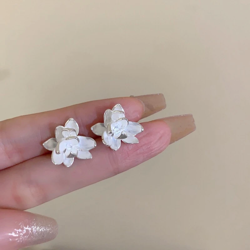 非金属耳饰 AL5326 复古银色花朵耳钉高级感耳环轻奢高级感