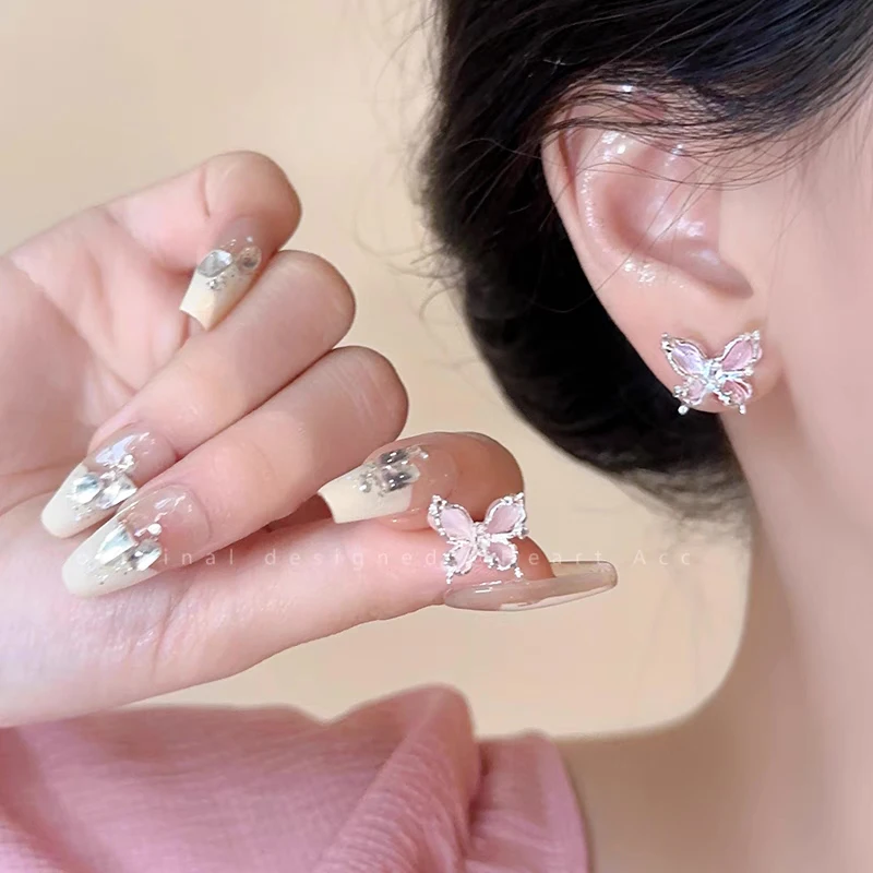 铜合金耳饰 AL5283 初恋氛围~粉色蝴蝶耳钉精致高级感耳饰