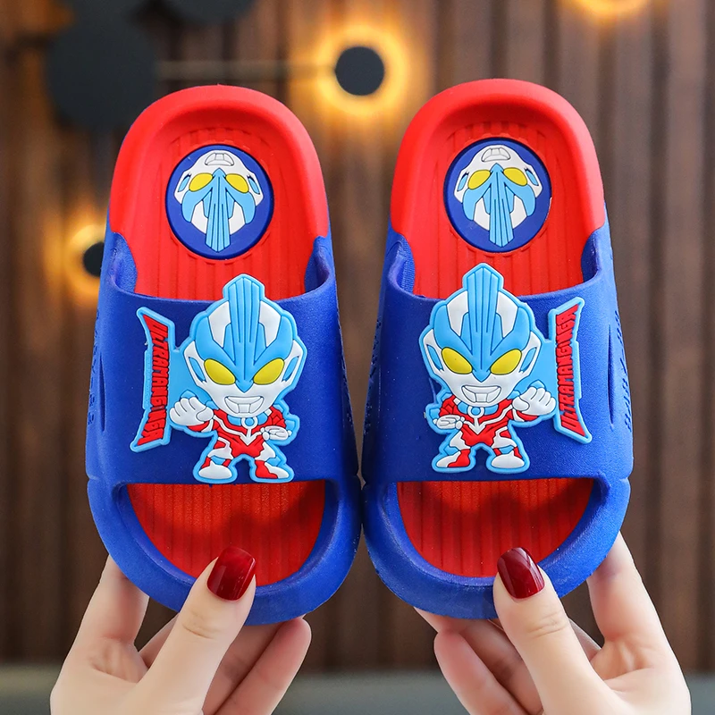 儿童拖鞋男童6-12岁防滑沙滩网红居家男孩夏天小孩8-16奥特曼大童