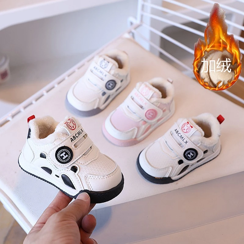 宝宝鞋子学步鞋婴儿女宝婴幼儿外出鞋童鞋小童1-3岁冬季加绒棉鞋2