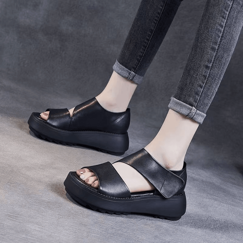 妈妈凉鞋百搭夏季真皮软底厚底高跟坡跟松糕底时尚透气凉鞋