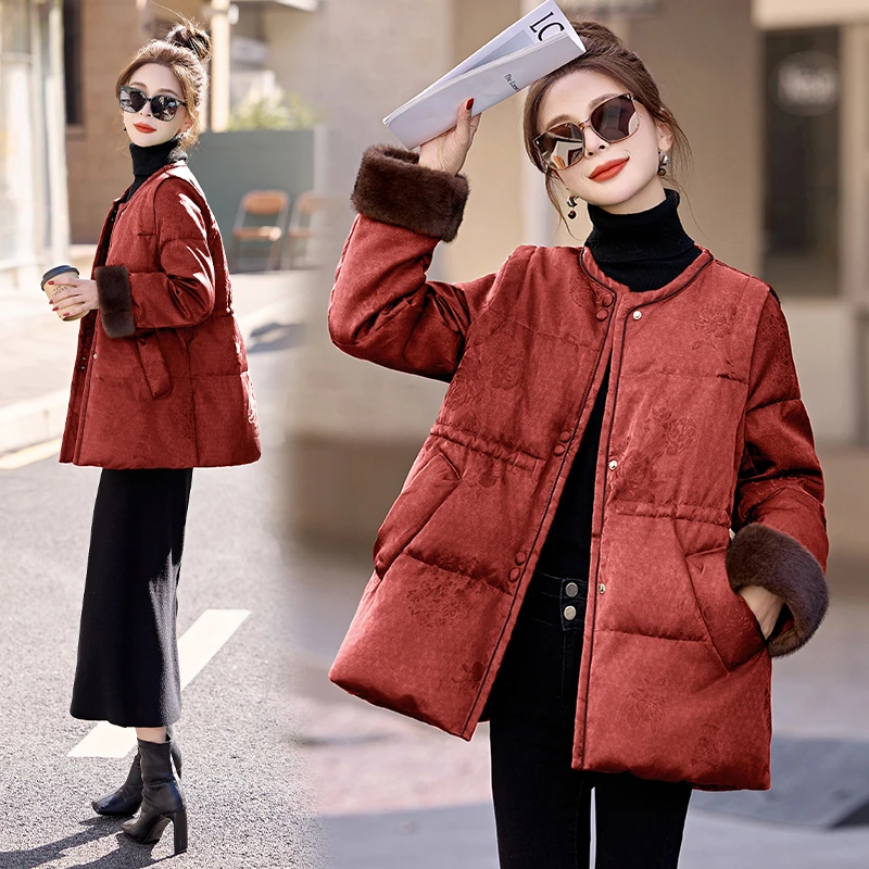 新中式红色羽绒服女2025冬季新款提花拼接红色白鸭绒中长款外套