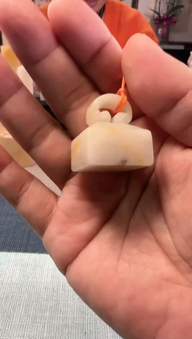 【闪购商品】寿山石石雕/寿山芙蓉/微瑕/s03