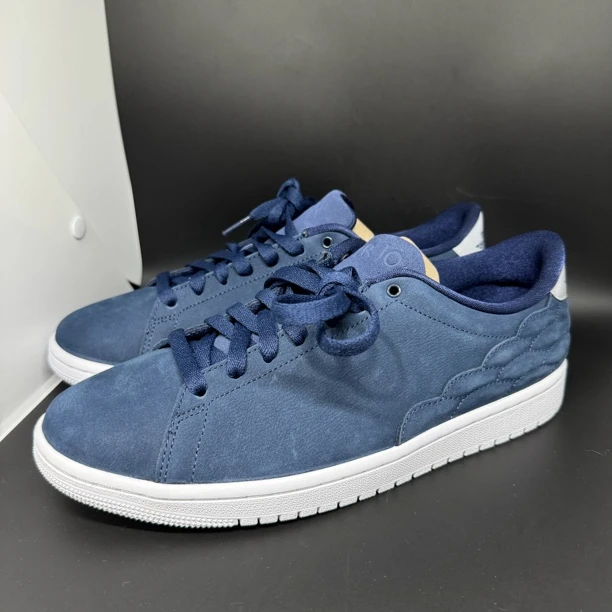 42码/全新/aj1 二层牛皮 蓝麂皮 低帮男款板鞋