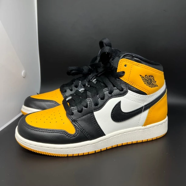 38码/95新/aj1 黑黄脚趾 高帮 OG 内长240