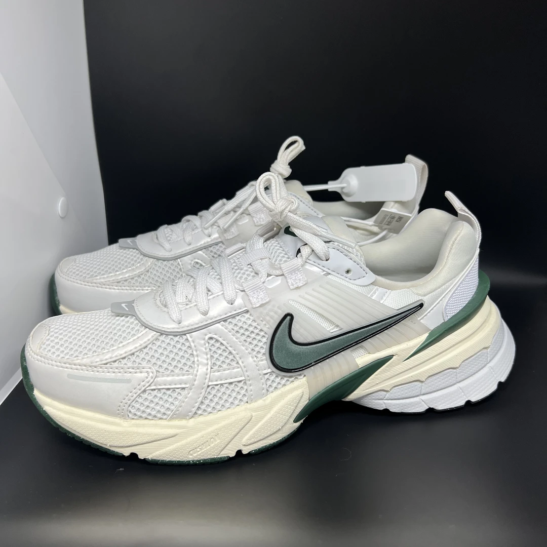 40.5码/99新不刀/Nike V2K 白绿 休闲跑步鞋