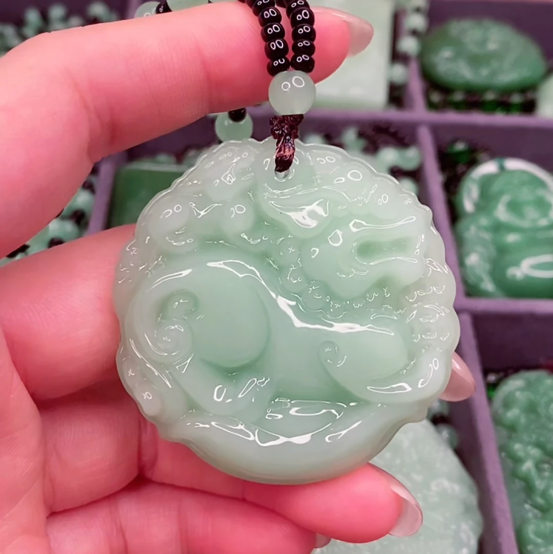 4.浅绿双面貔貅吊坠经典百搭男女同款