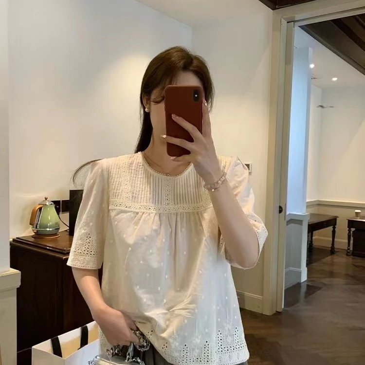 【反季现货-NAZ微胖定制】温柔风圆领镂空刺绣短袖衬衫