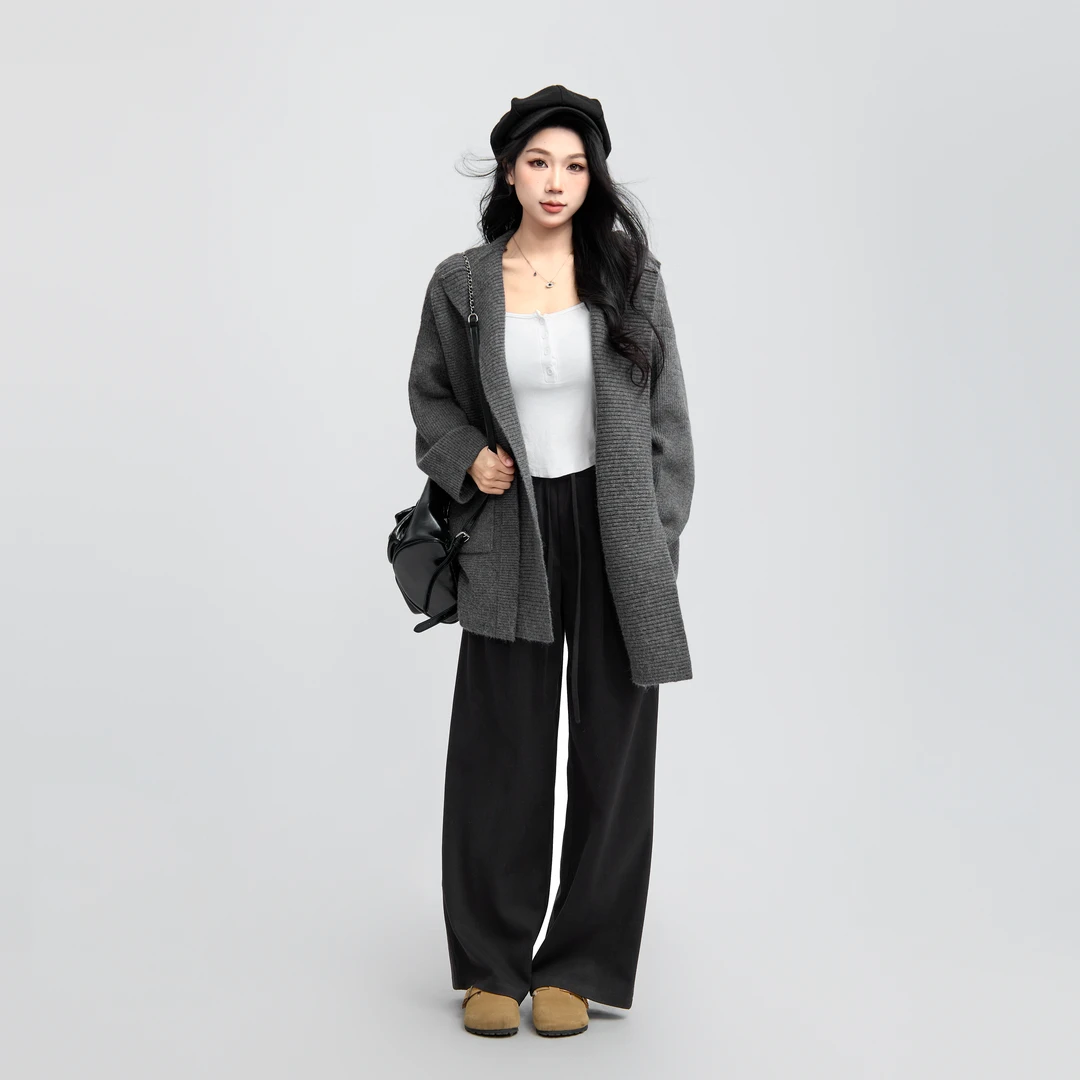 三福 冬季口袋设计宽松开衫连帽厚外套毛衣女装495921