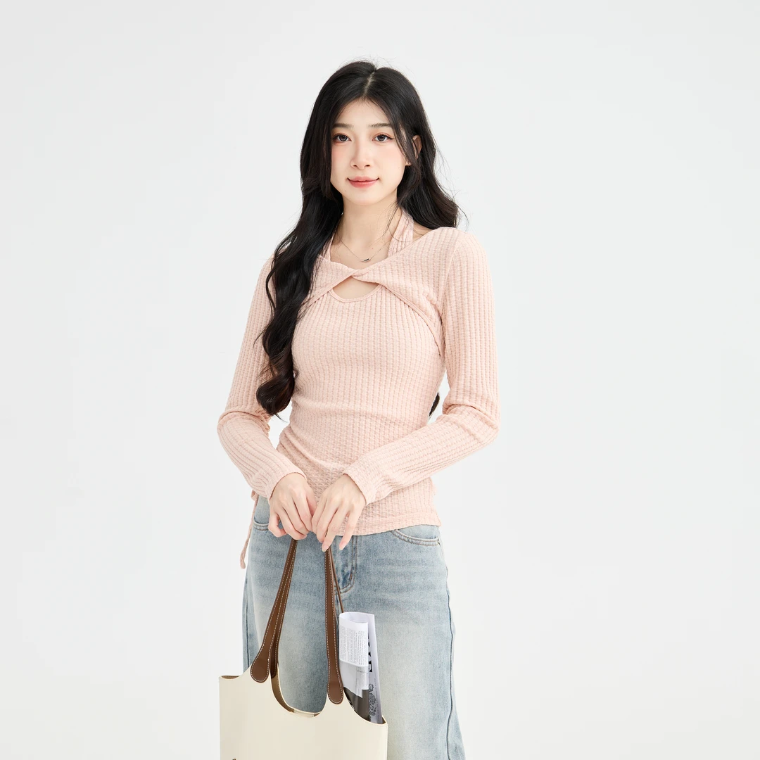 三福 秋季上新修身设计感小众镂空露锁骨纯欲百搭显瘦上衣492141