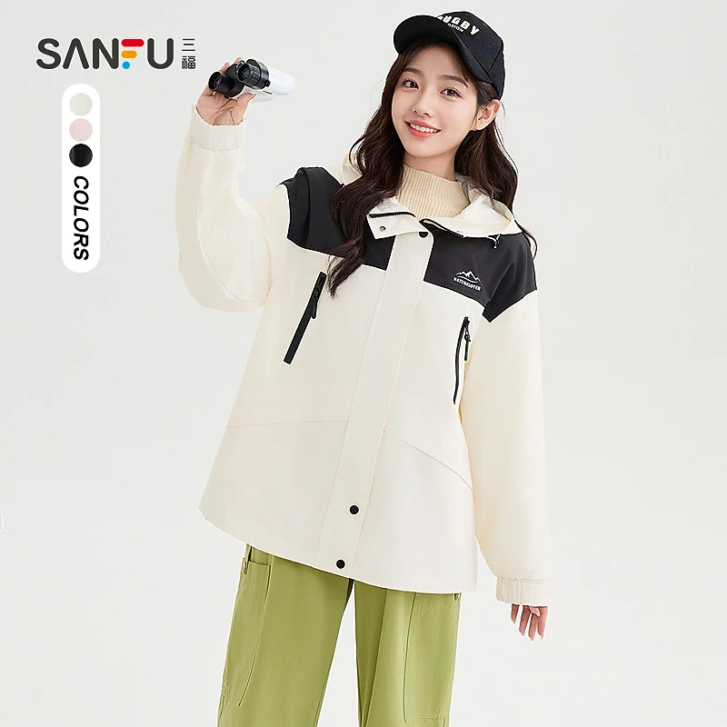 三福厚外套2024冬季撞色拉链装饰薄绒连帽冲锋衣女装832884