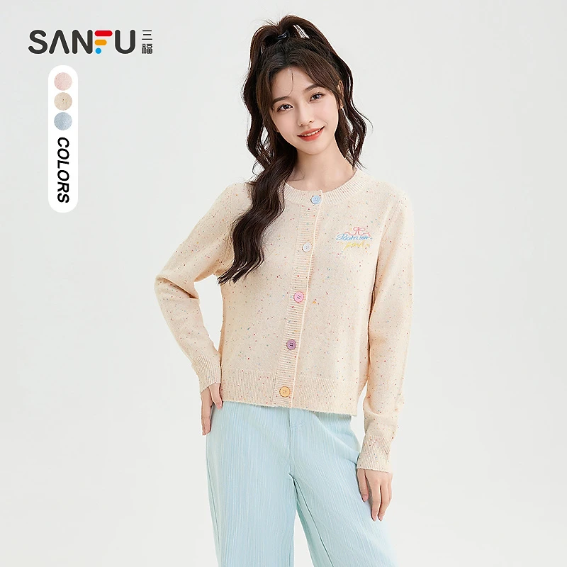 三福开衫2024冬季多巴胺少女撞色纽扣宽松圆领上衣女装491152