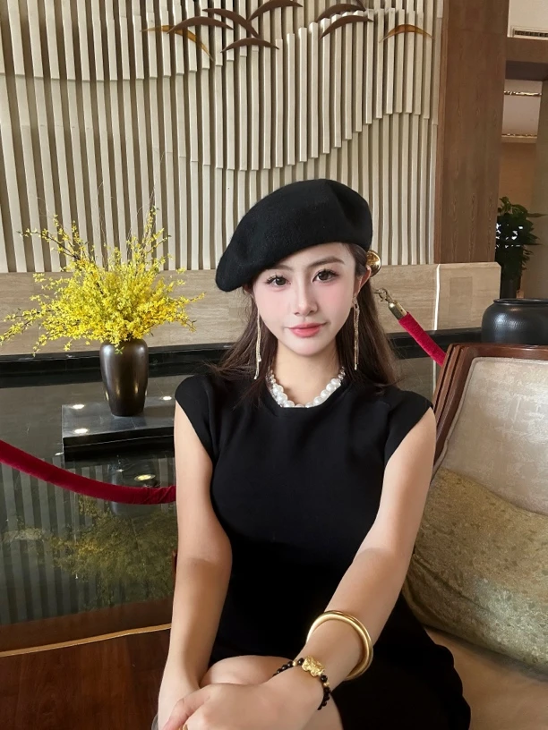 Olymm秋冬新款贝雷帽带细闪金丝千金风名媛风百搭时尚洋气画家帽