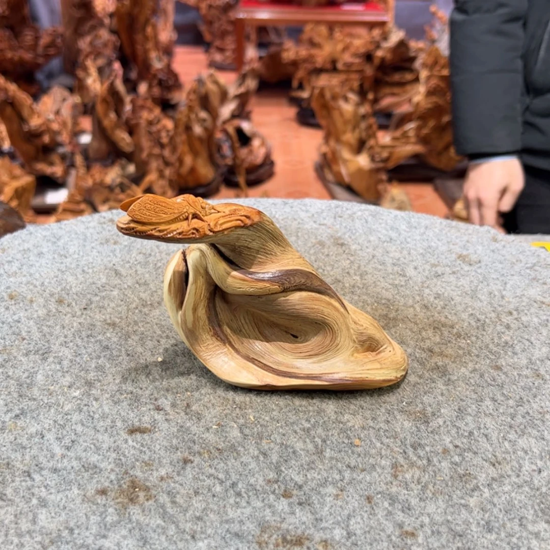 【闪购商品】崖柏根雕用****8