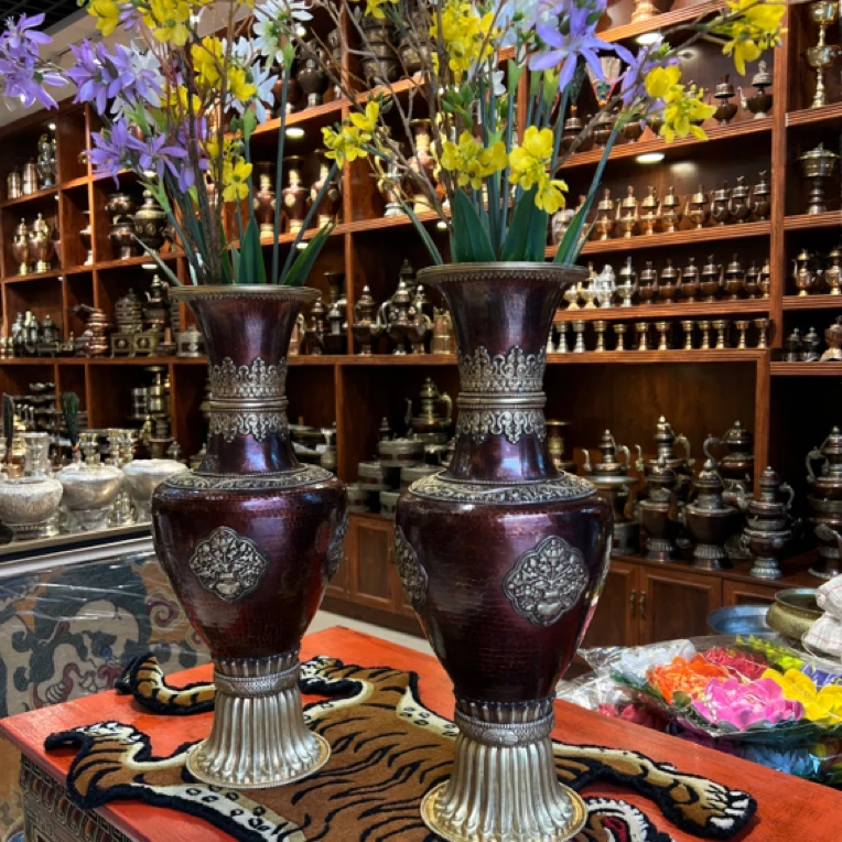 尼泊尔纯铜纯手工打造精品花瓶（高53、宽23）