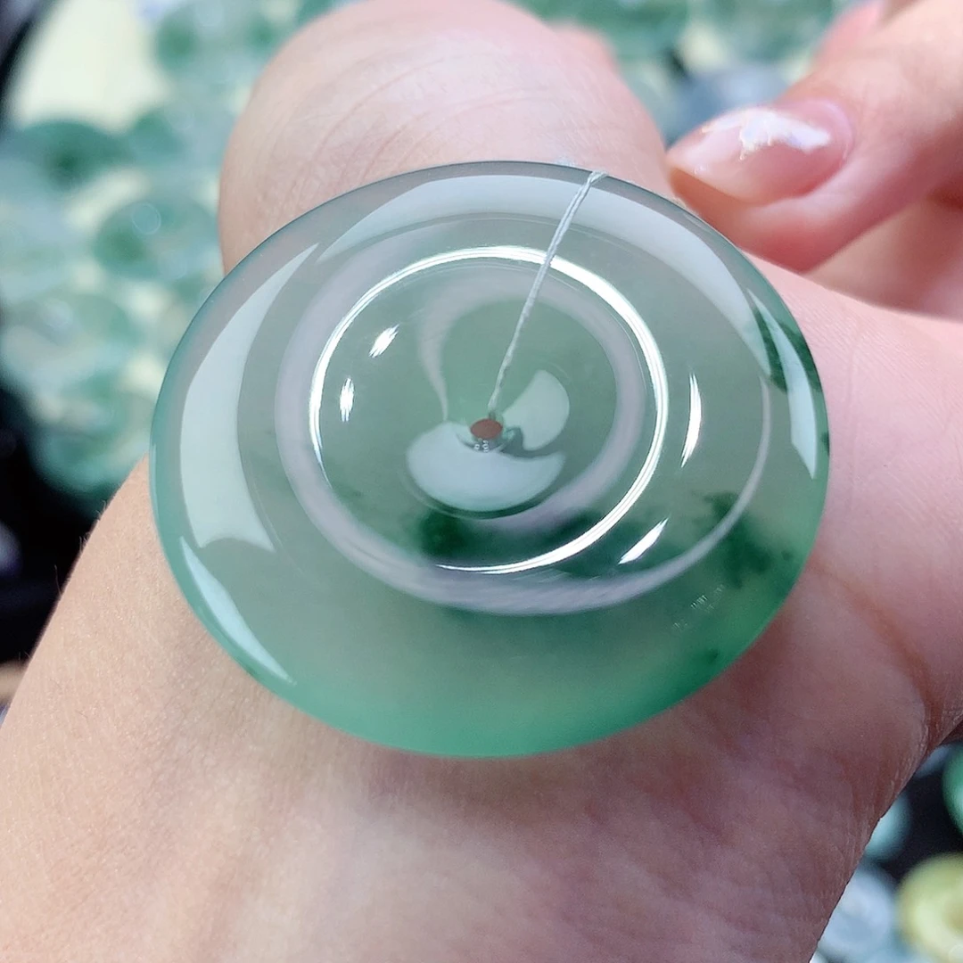 翡翠颈饰未镶嵌吊坠165