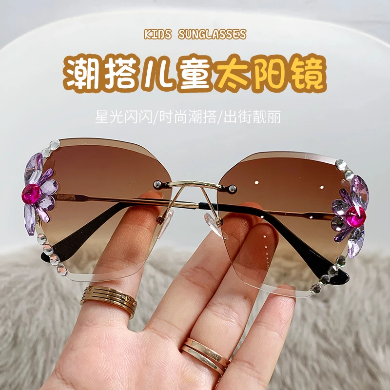 镶钻儿童太阳镜遮阳防紫外线时尚防强光高颜值小孩眼镜中大童墨镜