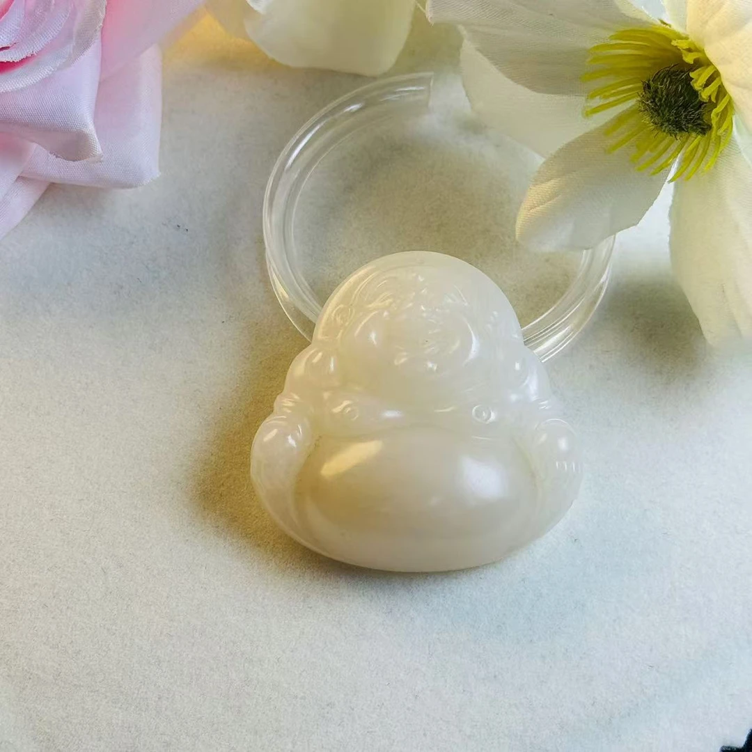 【睿泽鉴宝】和田玉藕白佛公吊坠(多样性发一)  49*49*13mm  ZY4042