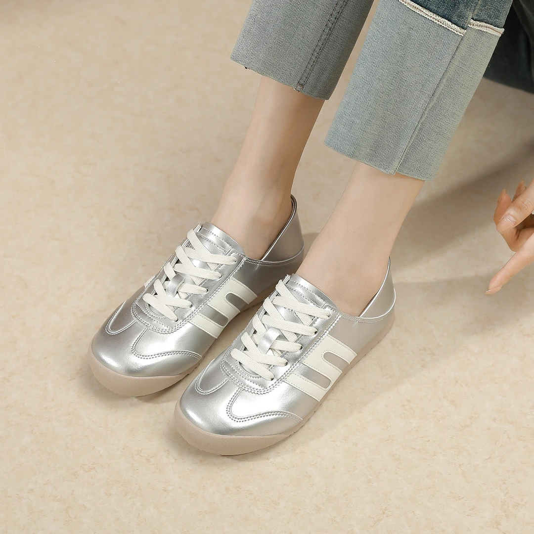 华耐德训鞋女百搭新款内增高软底软面小白鞋踩脚轻便运动休闲鞋