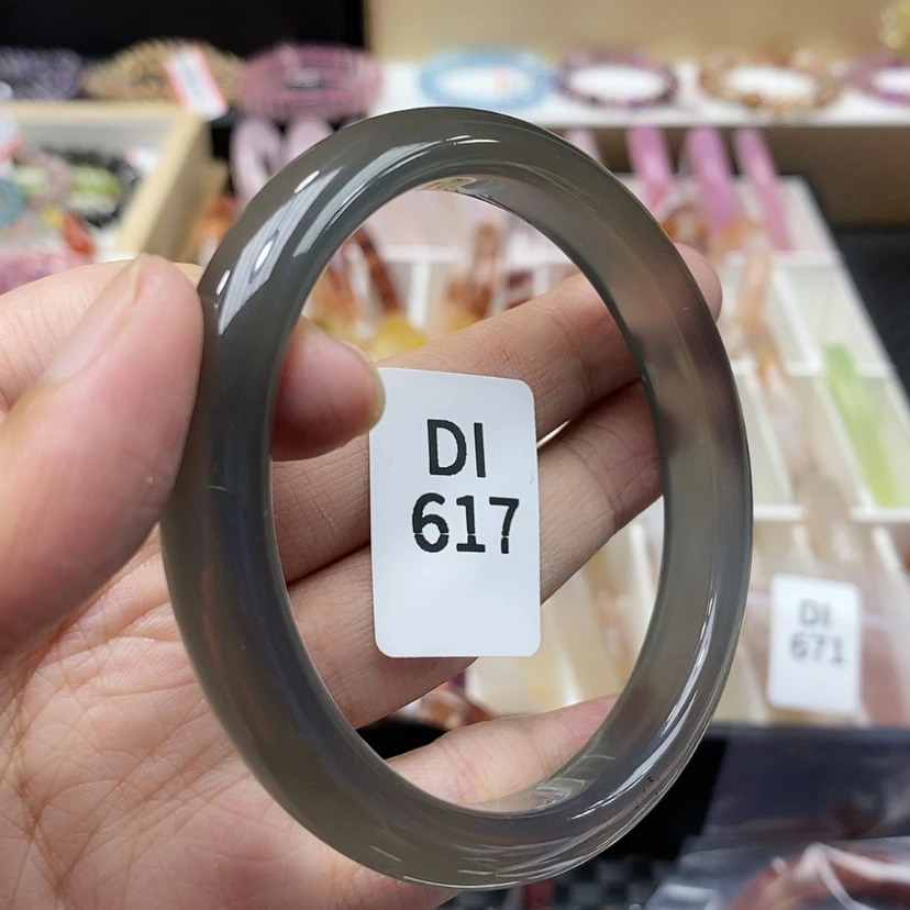 【闪购商品】玛瑙/玉髓手镯未镶嵌