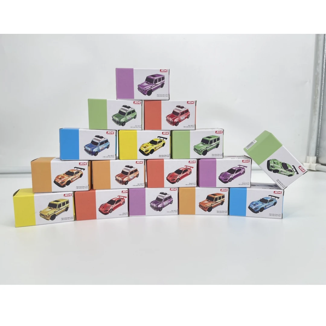 热门款车型儿童节经典系列AGM1:88合金车模带灯光钥匙扣滑行避震