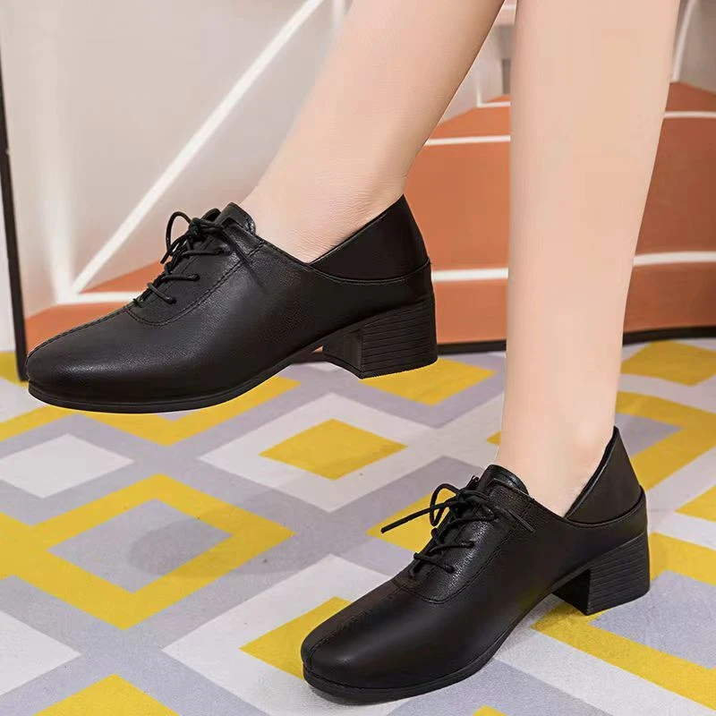 软皮单鞋女2024秋季新款粗跟中低跟女鞋方头系带黑色皮鞋子时尚潮
