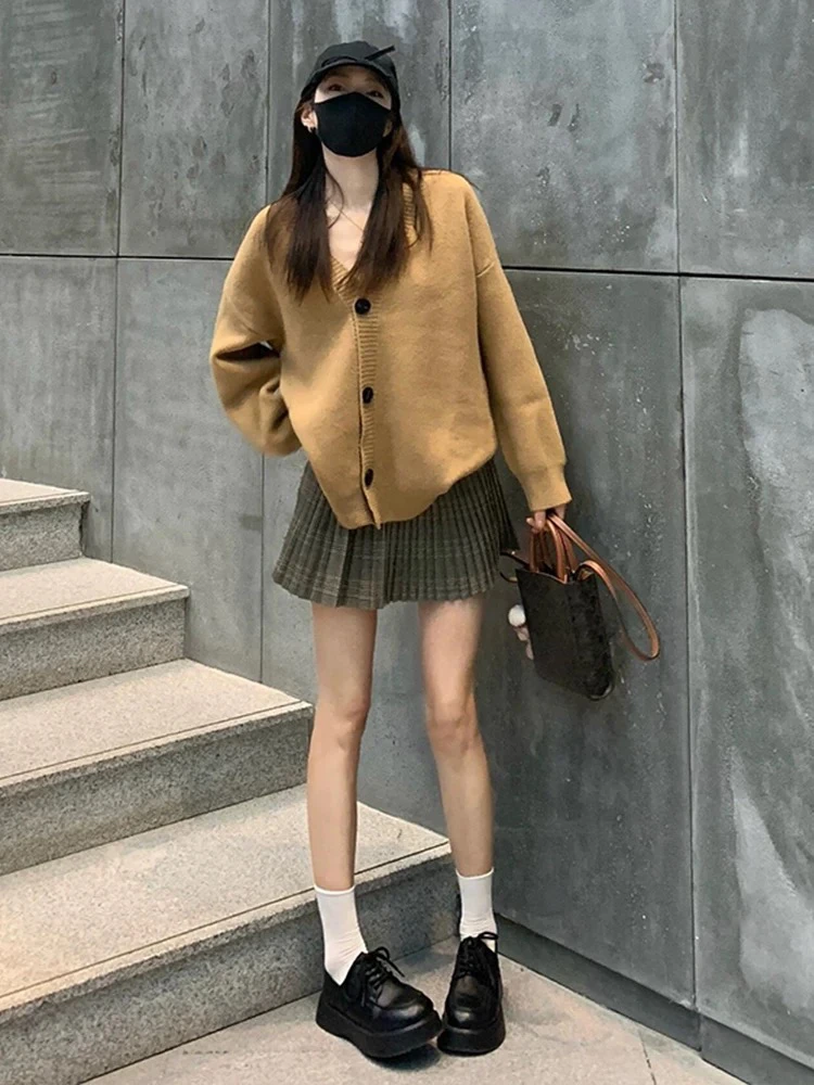 V领宽松外穿慵懒风设计感小众复古中长款针织开衫毛衣外套女秋冬