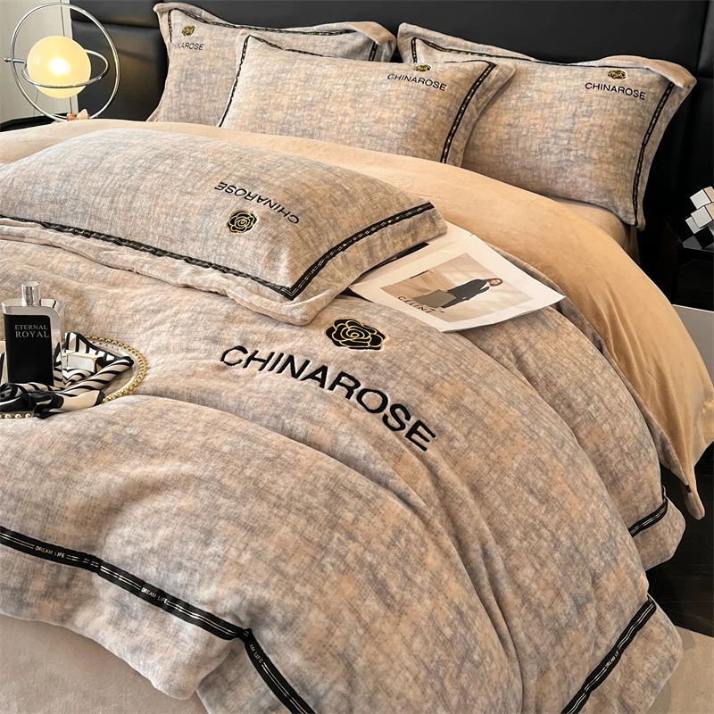 2024新款8.5斤A类加绒加厚轻奢绣花牛奶绒被套四件套