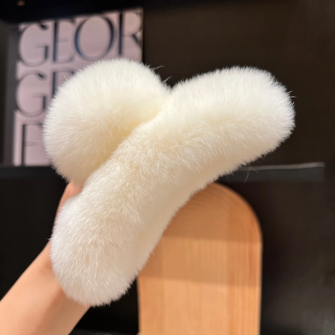 真獭兔毛后脑勺包抓夹大毛毛发夹可爱毛绒头饰发抓发饰冬