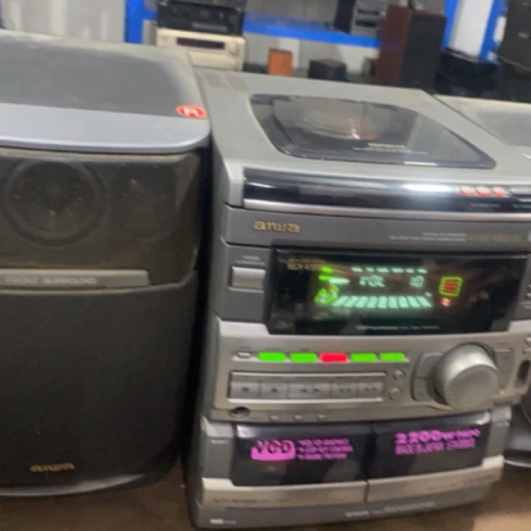 9新  爱华k950大组合（只有功放好用）