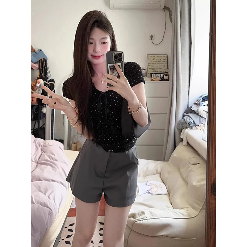甜辣妹v领蕾丝花边上衣女夏季新款修身显瘦正肩波点外穿百搭T恤潮