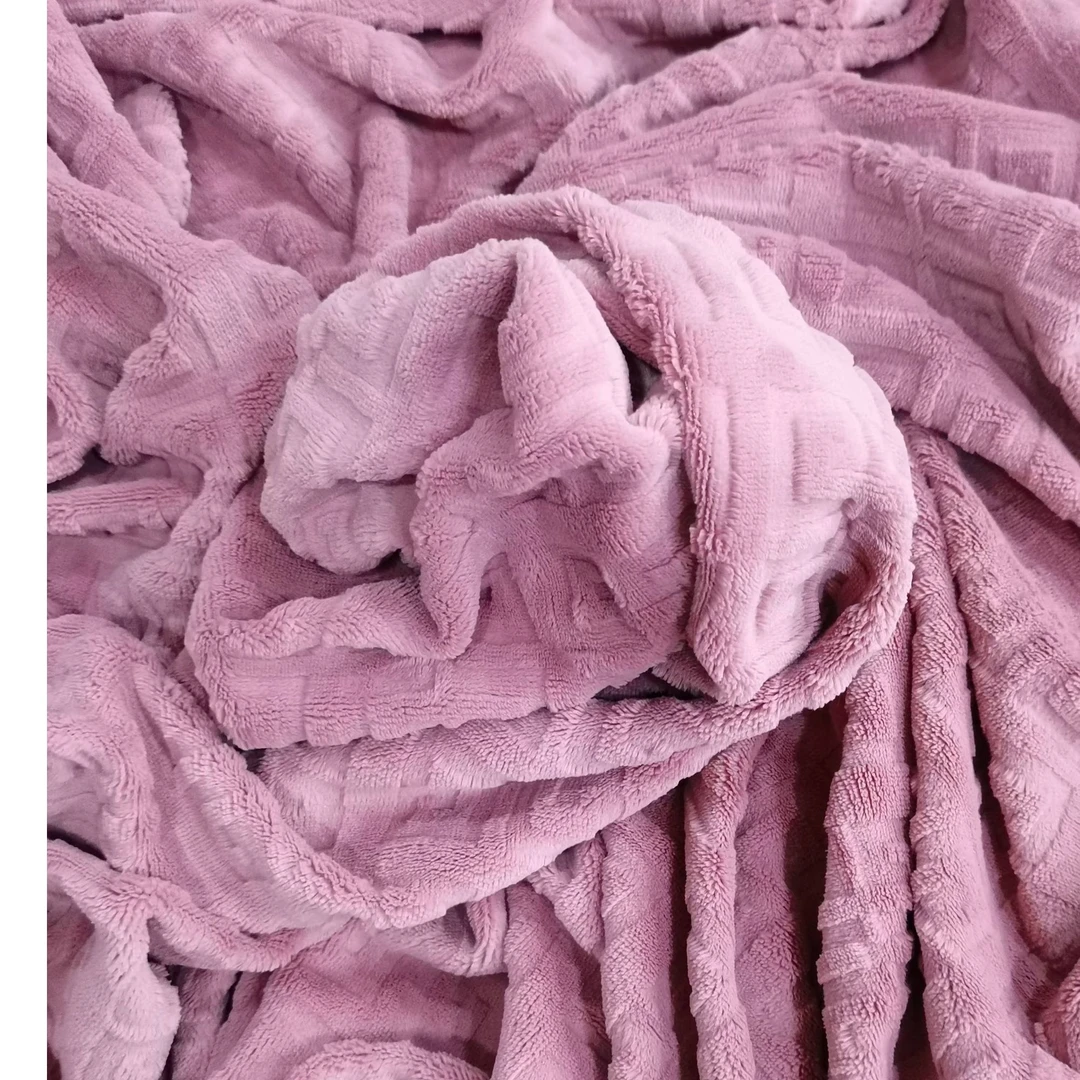 立体雕花秋冬保暖绒布料～粉方块雕花