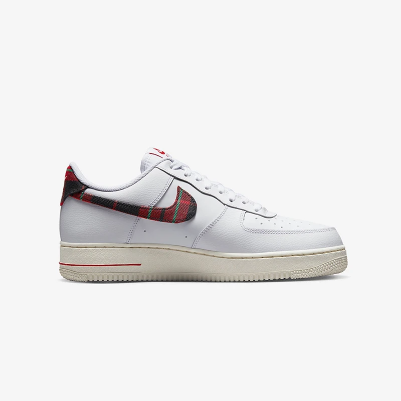 NIKE/耐克男子AIR FORCE 1 '07 LV8 空军一号运动板鞋DV0789-100