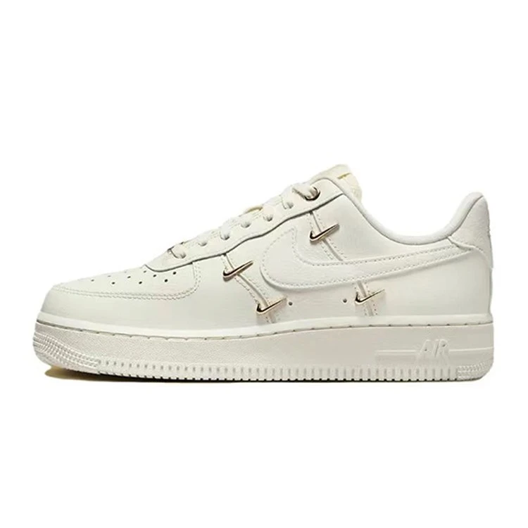 NIKE/耐克【商城】女子Air Force 1 Low经典空军白金板鞋FV3654-111