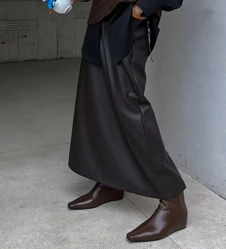 蛋白皮直筒长半裙. 显瘦.显腿直