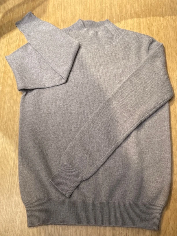 24460043【高斯雪岚】新品百搭半高领羊绒针织衫